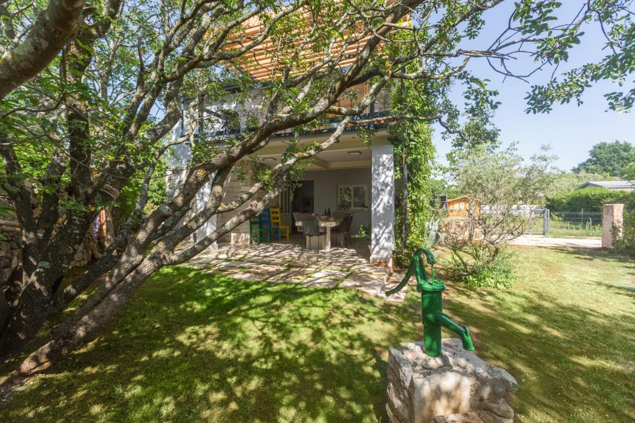 Peroj's Green Oasis - Holiday home Buitenkant foto