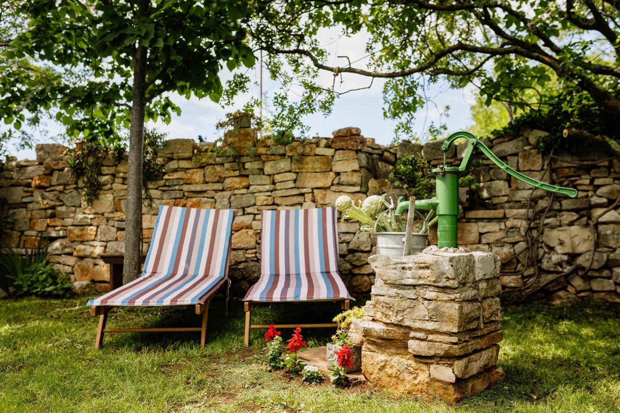 Peroj's Green Oasis - Holiday home Buitenkant foto