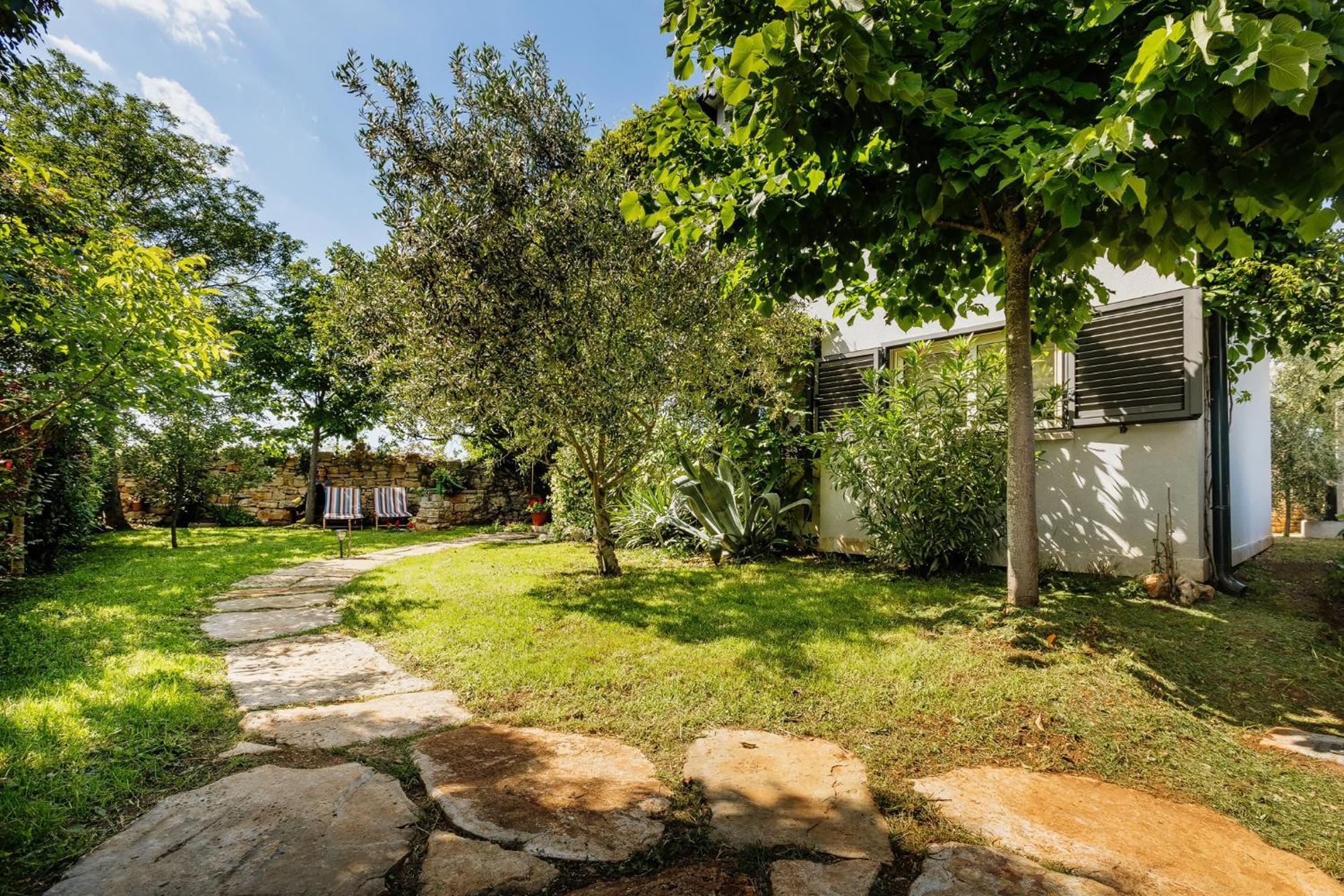 Peroj's Green Oasis - Holiday home Buitenkant foto