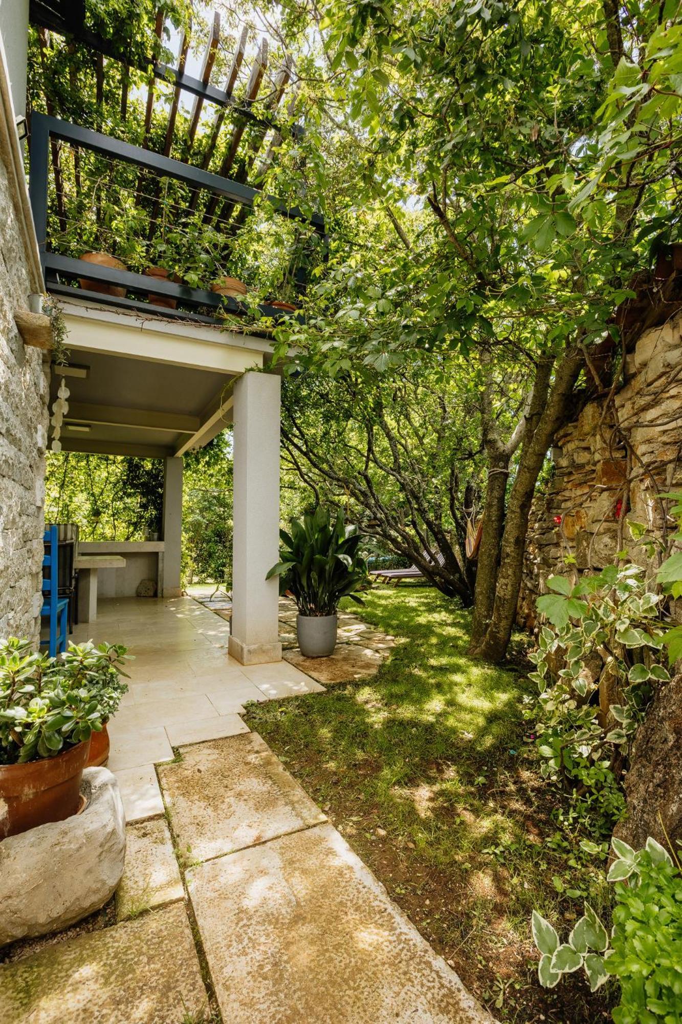 Peroj's Green Oasis - Holiday home Buitenkant foto